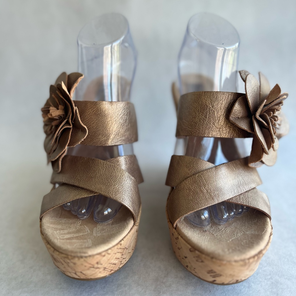Kork-Ease Brown Wedge Sandals With Floral Accent